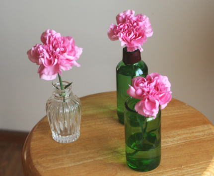 カーネーションの色々な飾り方 普通に 花瓶に飾る 花の情報局